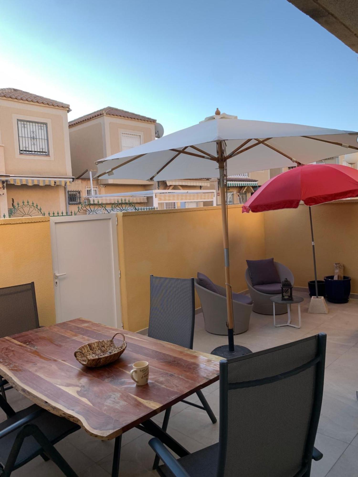 Holiday House Torrevieja Dış mekan fotoğraf